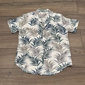 Robert Graham Short Sleeve Button Shirt Size Small Floral Casual Dress Hawaiian